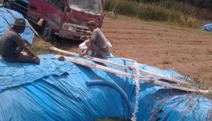 Permintaan Masyarakat, Pemkab Humbahas Distribusikan Air di Lintongnihuta dan Paranginan