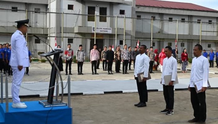 Bupati Inspektur Upacara Peringatan HUT ke-80 RI di Rutan Humbahas