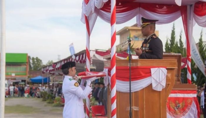 Kapolres Humbahas Irup Upacara Penurunan Bendera HUT ke-80 RI