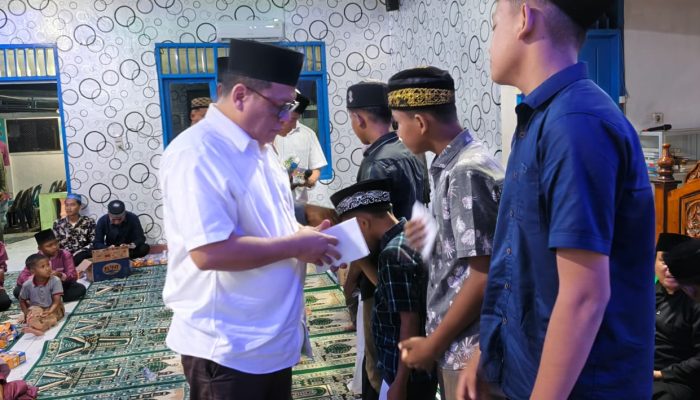 Peringati Maulid Nabi, PKS Aek Nabara Selatan Wujudkan Kepedulian Sosial Lewat Santunan Anak Yatim