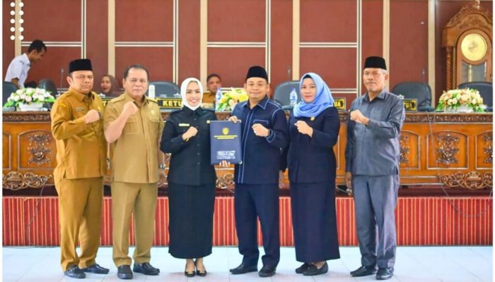 Rapat Paripurna Persetujuan DPRD atas Ranperda tentang APBD