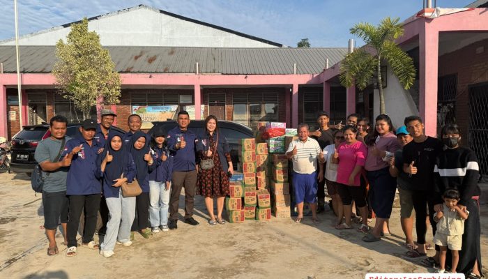 PT Antonio Jaya Abadi Donasi Ratusan Dus Logistik, Fokus Bersihkan Sekolah Terdampak Banjir di Medan