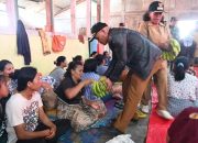 Camat dan Kepala Desa se-Kecamatan Doloksanggul Salurkan Bantuan untuk Korban Banjir Bandang dan Longsor