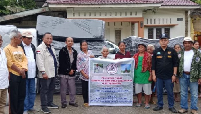 Pomparan Simamora Debataraja (PSD) Indonesia Salurkan Bantuan kepada Warga Terdampak Bencana di Pakkat