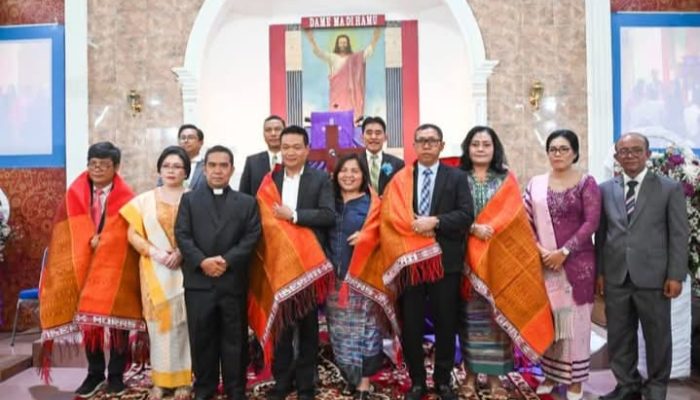 Bupati Humbahas Ikuti Ibadah Penutupan Sinode dan Pelantikan Ephorus HKI 