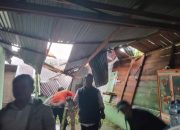Pemkab Humbahas Salurkan Bantuan bagi Korban Bencana Angin Kencang di Doloksanggul