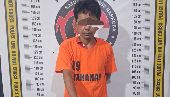Kepergok Tunggu Pembeli Sabu di Depan Rumah Warga, Pria Tanah Jawa Ditangkap Polisi