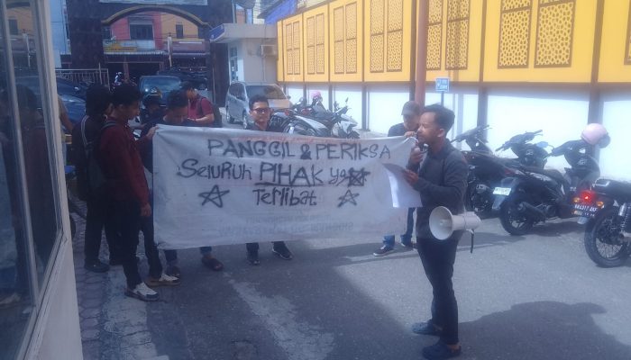 Mahasiswa Kompas Gelar Aksi di Kejari Labuhanbatu, Desak Kadis Disperindag, PUPR dan Kades Janji Diperiksa