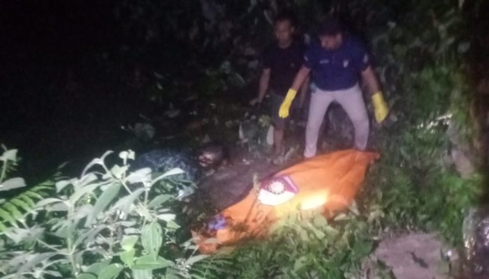 Tak Kenal Lelah, Aipda Sujid Saputra Olah TKP Mayat Perempuan Tak Dikenal di Sungai Bah Bolon Hingga Malam