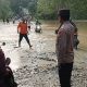 Polsek Bosar Maligas Sigap Bantu Evakuasi dan Salurkan Bansos bagi Korban Banjir
