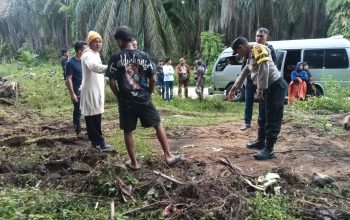 Polsek Gunung Malela dan Tim Inafis Polres Simalungun Tangani Olah TKP Penemuan Jenazah di Kebun Marihat