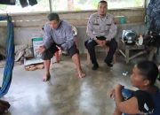 Bhabinkamtibmas Silou Kahean Dampingi Guru, Bujuk Dua Murid SD Kembali Bersekolah