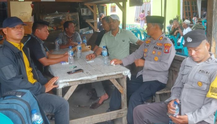 Kapolsek Silou Kahean Melayat Warga, Sekaligus Ingatkan Bahaya Judi Online dan Narkoba