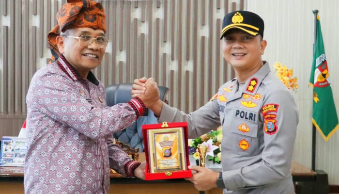 Kapolres Simalungun Sambangi Bupati, Perkuat Sinergi Jaga Kamtibmas dan Pelayanan Publik